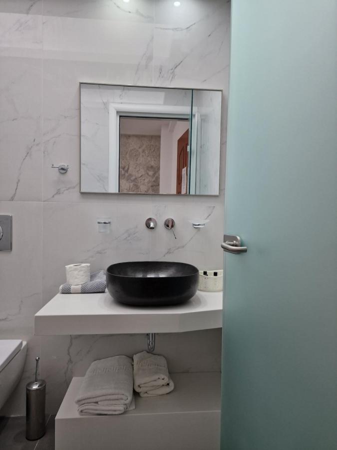 Emmanouela Studios & Villas Karterados  Bagian luar foto